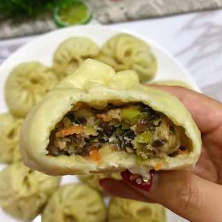 花样美食-蒸包子