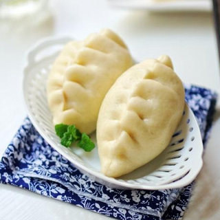 梅菜肉包