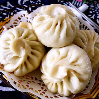 韭菜鸡蛋肉包子