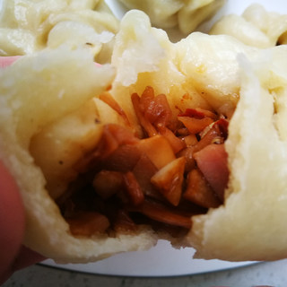 菜干火腿包