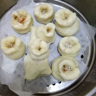 糯米虾米肉松包子