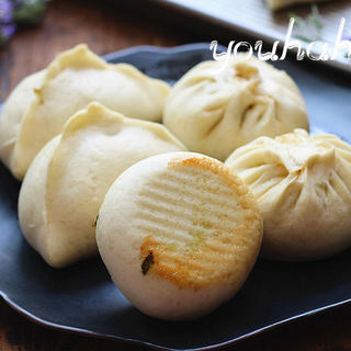 烤韭菜包子