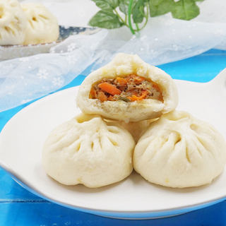 胡萝卜牛肉包