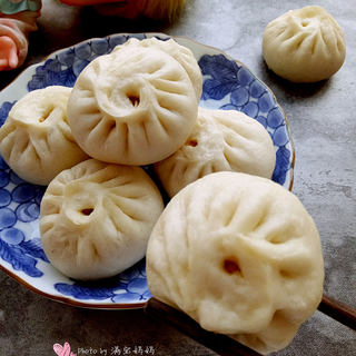 萝卜鲜肉包子