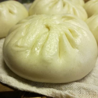 卷心菜春葱大肉包