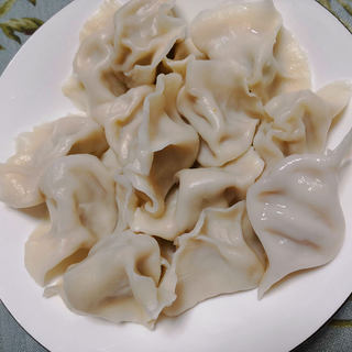 浓汤宝猪肉青椒馅饺子