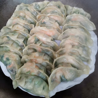 韭菜香菇鲜虾蒸饺