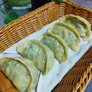 玉米面野菜鸡蛋蒸饺