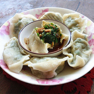 韭菜菠菜麻蛤饺子