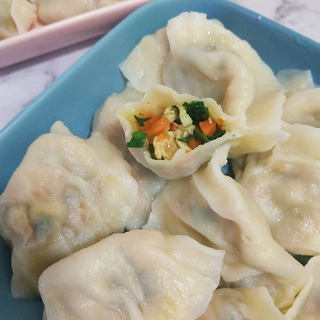 胡萝卜鸡蛋韭菜馅水饺