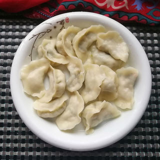 金针菇韭菜鸡蛋饺