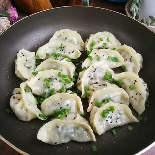 荠菜春笋鲜肉煎饺