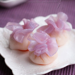 淡雅迷人眼——花边水晶虾包