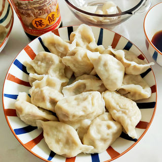 猪肉虾仁圆白菜饺子