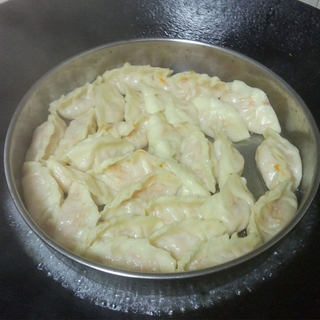 玉米肉馅蒸饺
