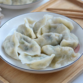 鸡蛋香菇油菜饺子
