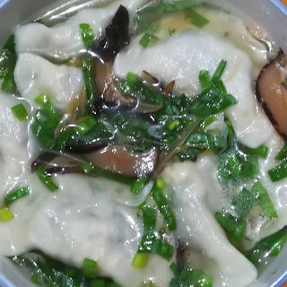 酸汤水饺