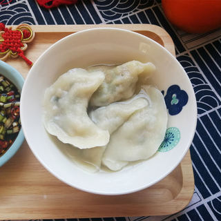 韭菜香菇鸡蛋饺