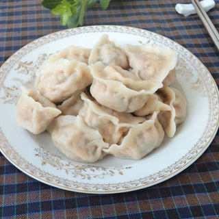 黑木耳羊肉胡萝卜馅水饺