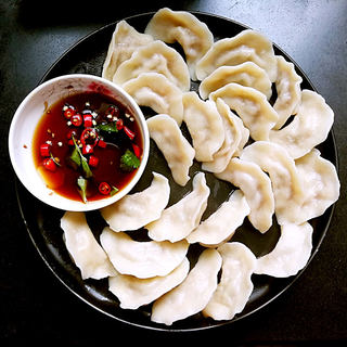 猪肉芹菜水饺