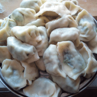 韭菜鸡蛋水煮饺子