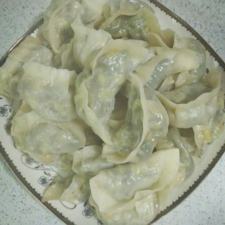 荠菜蒸饺