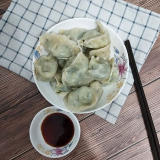 韭菜鸡蛋蒸饺