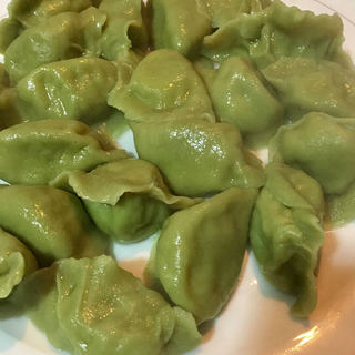 白萝卜鲜贝翡翠饺