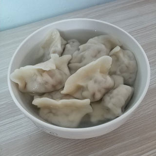 芹菜猪肉水饺