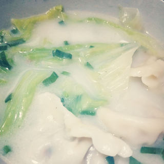 鱼汤饺子