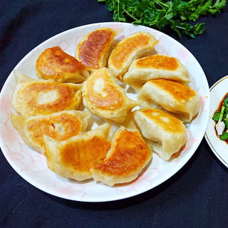 水萝卜水煎饺