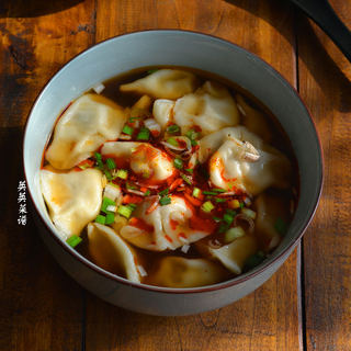 酸汤水饺