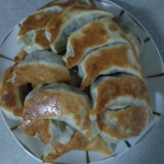 煎饺子
