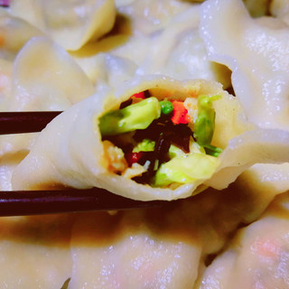 又是一年槐花香:槐花饺子