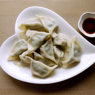 鲜肉韭菜水饺