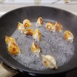 生煎速冻饺子