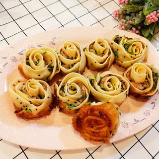 玫瑰鲜肉煎饺