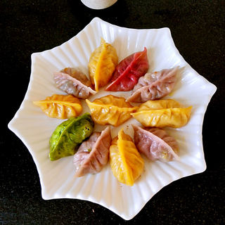 腊肠彩色煎饺