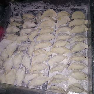 小瓜（西葫芦）鸡蛋木耳水饺