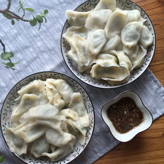 荠菜饺子两吃