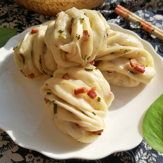 怎样做牛肉香葱花卷