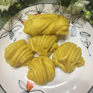 南瓜花卷