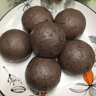 黑芝麻粉馒头