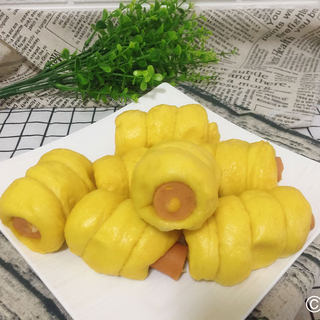 中式热狗－南瓜香肠花卷