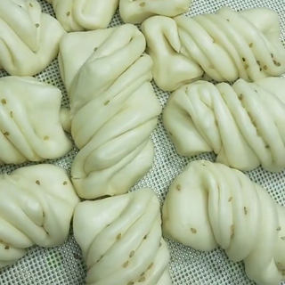 芝麻花卷