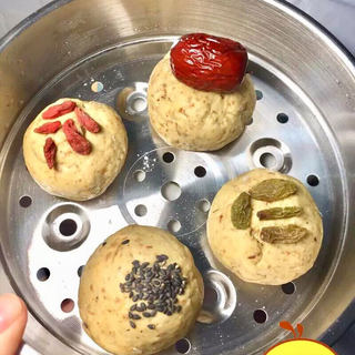 桂花糖馒头，白馒头，黑芝麻南瓜馒头
