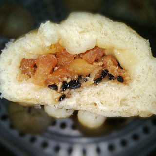 油渣芝麻糖包