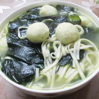鱼子蛋裙带菜鸡蛋面