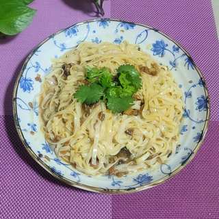 肉酱拌面