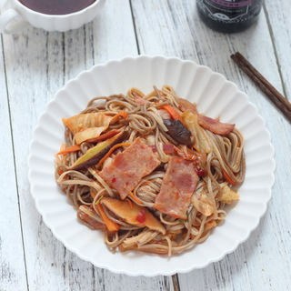 培根泡菜炒面